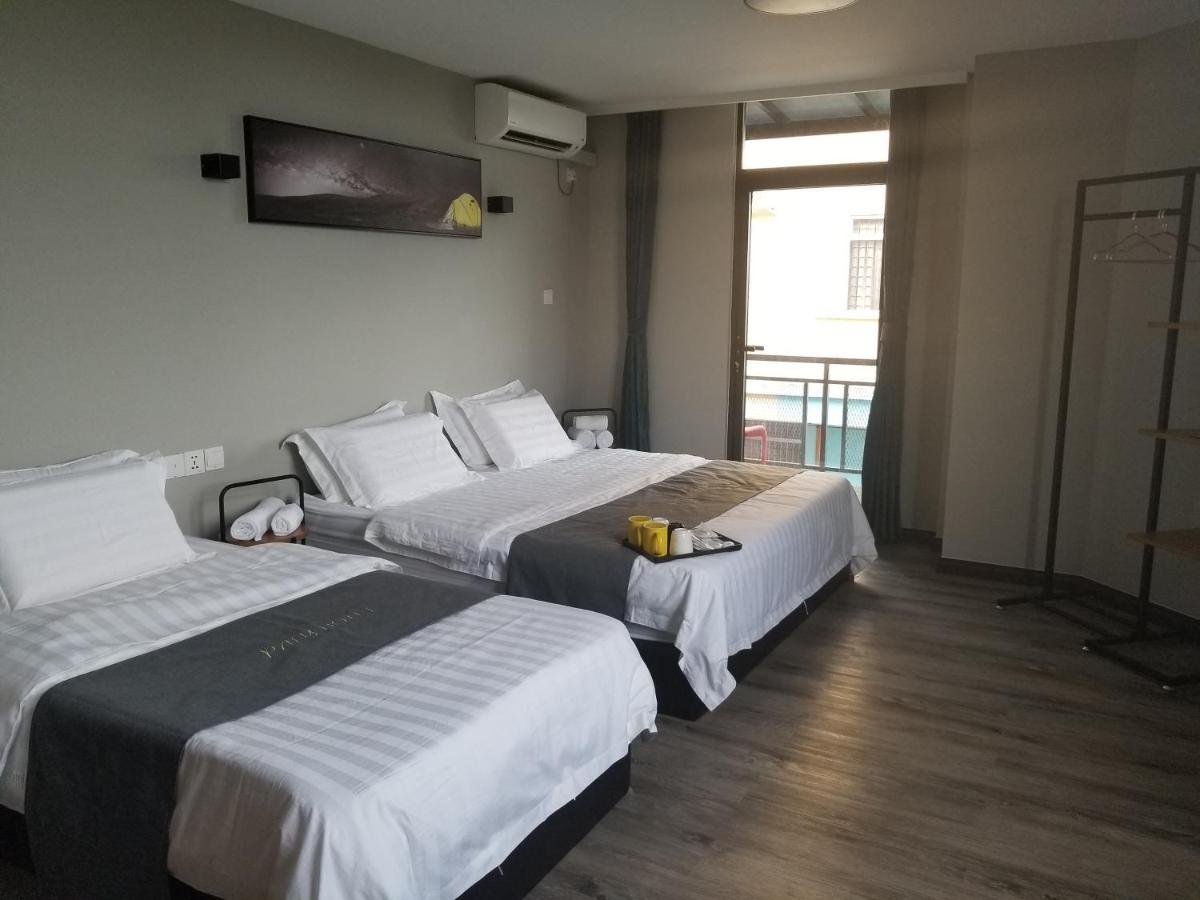 Paly Hotel سيمبورنا المظهر الخارجي الصورة