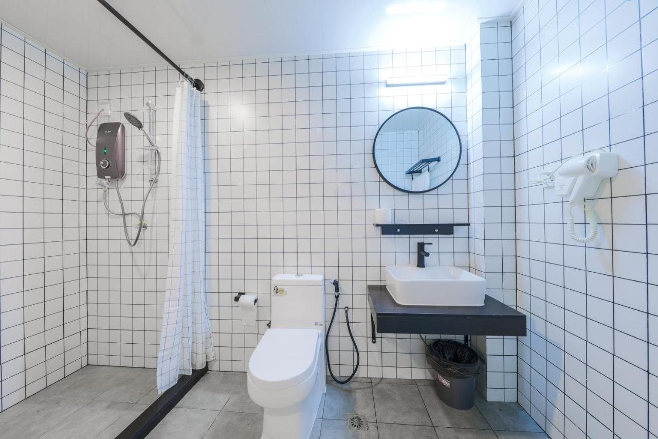 Paly Hotel سيمبورنا المظهر الخارجي الصورة